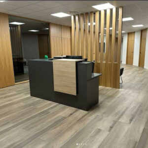 https://ebanistajesusfalcon.es/proyectos-realizados#:~:text=elegante%20mostrador%20de%20recepci%C3%B3n